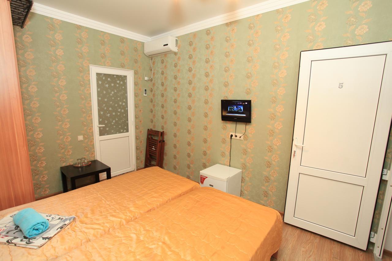 سوخومي Guest House Esma المظهر الخارجي الصورة